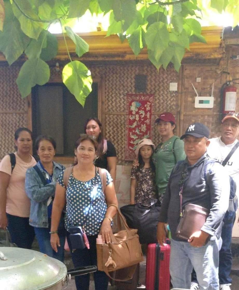 Готель Bambooze Hauz Balabag  Екстер'єр фото