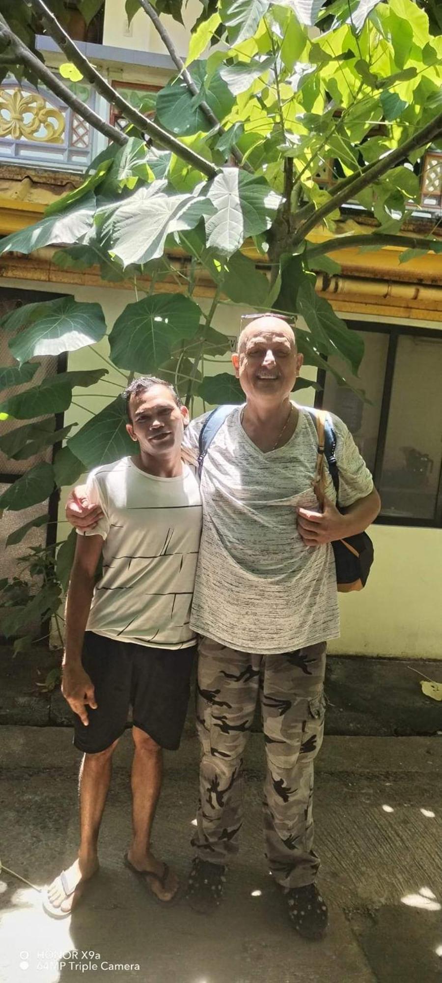Готель Bambooze Hauz Balabag  Екстер'єр фото