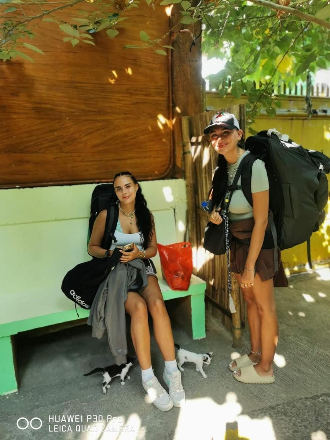 Готель Bambooze Hauz Balabag  Екстер'єр фото