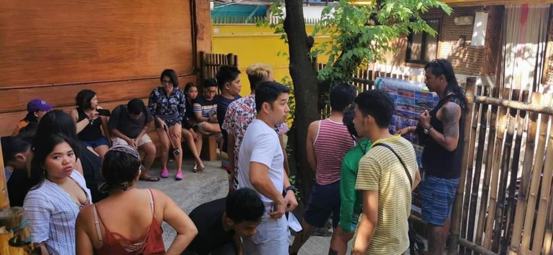 Готель Bambooze Hauz Balabag  Екстер'єр фото